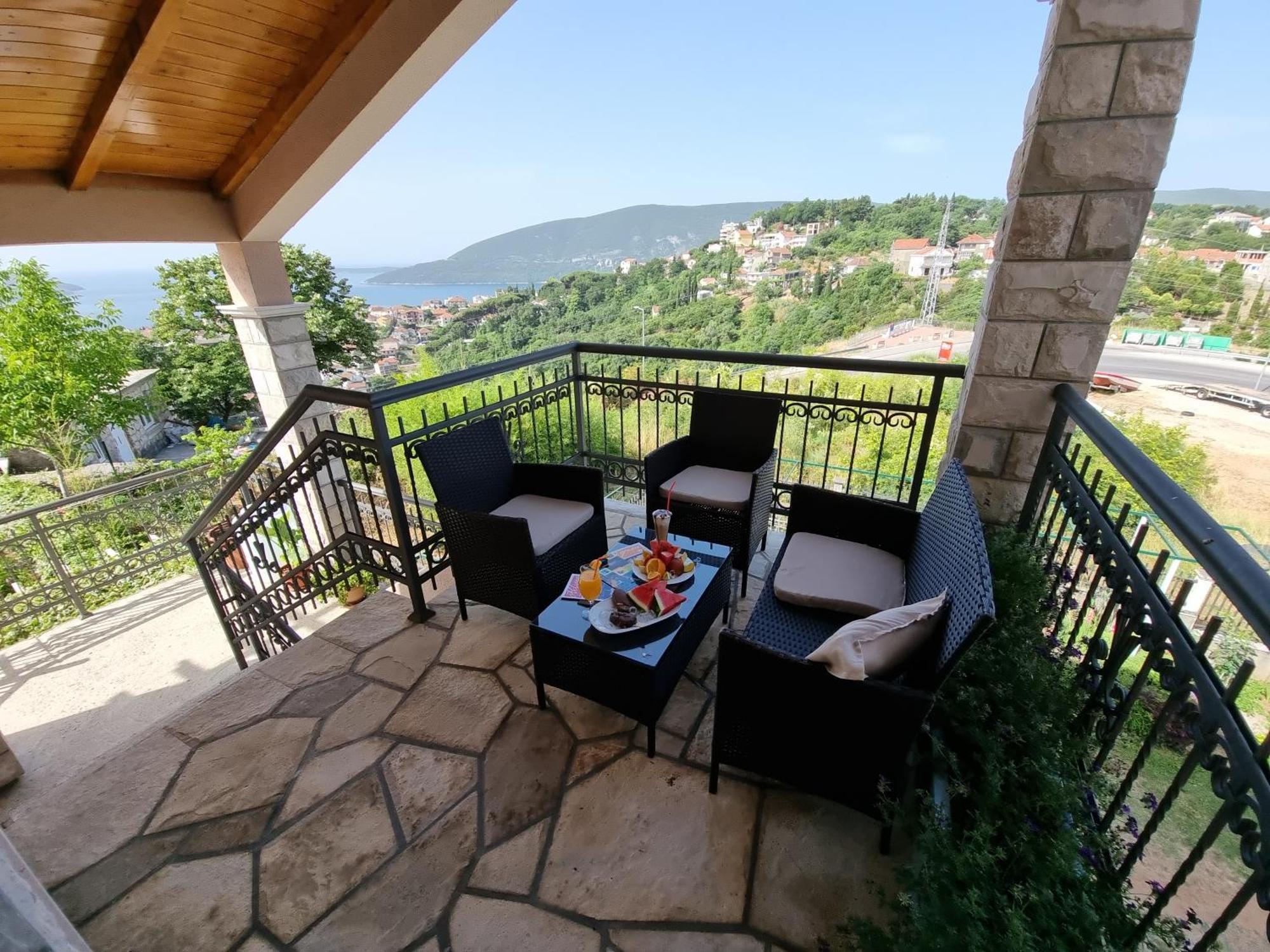 Apartments Popadic With Parking Herceg Novi Phòng bức ảnh
